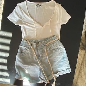 Cutest cuffed denim shorts with belt